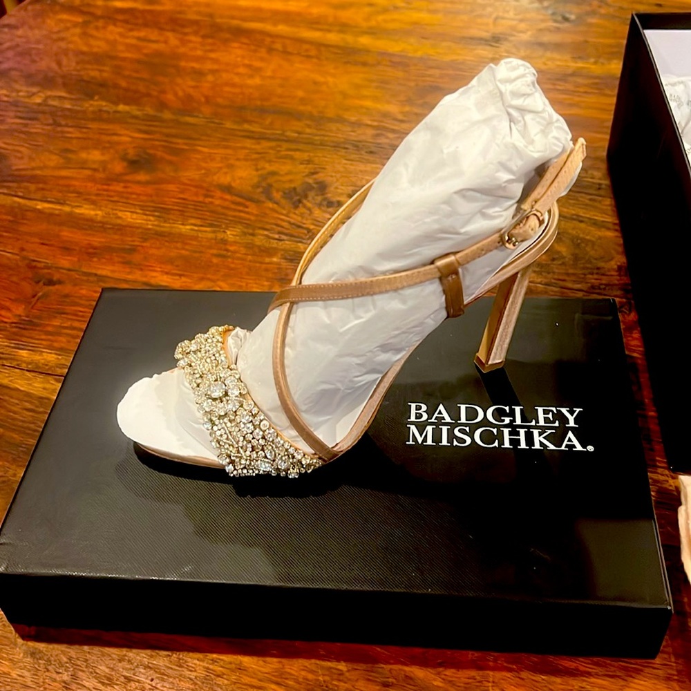 Badgley mischka elana heels/shoes